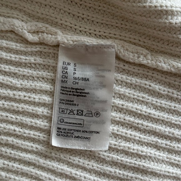 H&M WHITE SWEATER - Picture 8 of 8